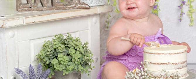 Cake Smash Photography East Grinstead West Sussex