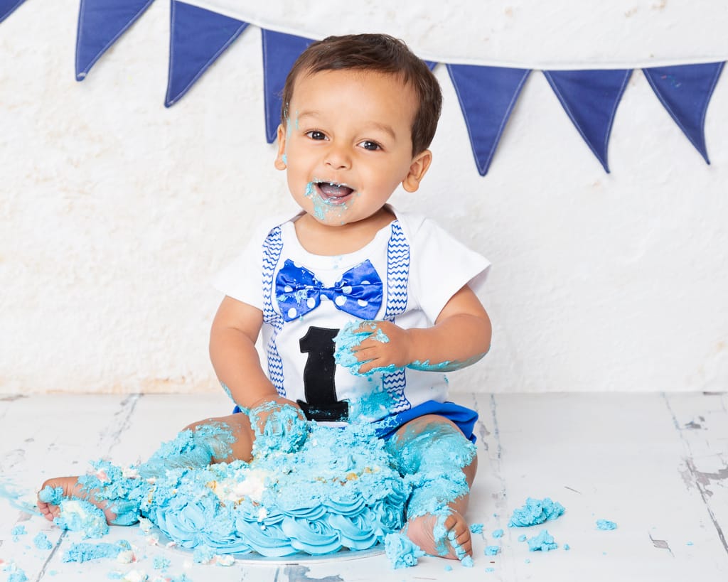 Cake Smash Photography East Grinstead West Sussex
