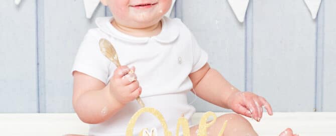 Cake Smash Photography East Grinstead West Sussex