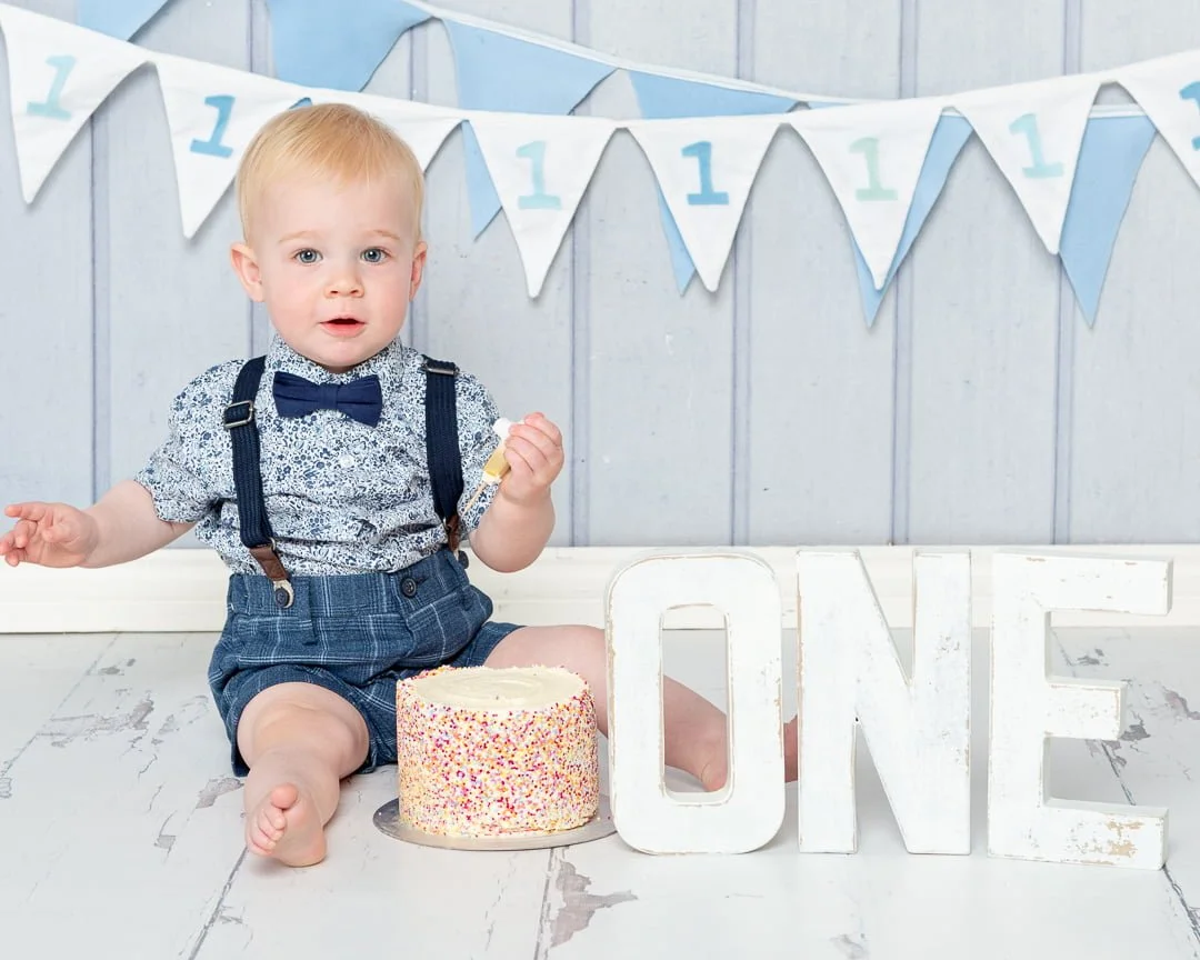 Cake Smash Photography East Grinstead West Sussex