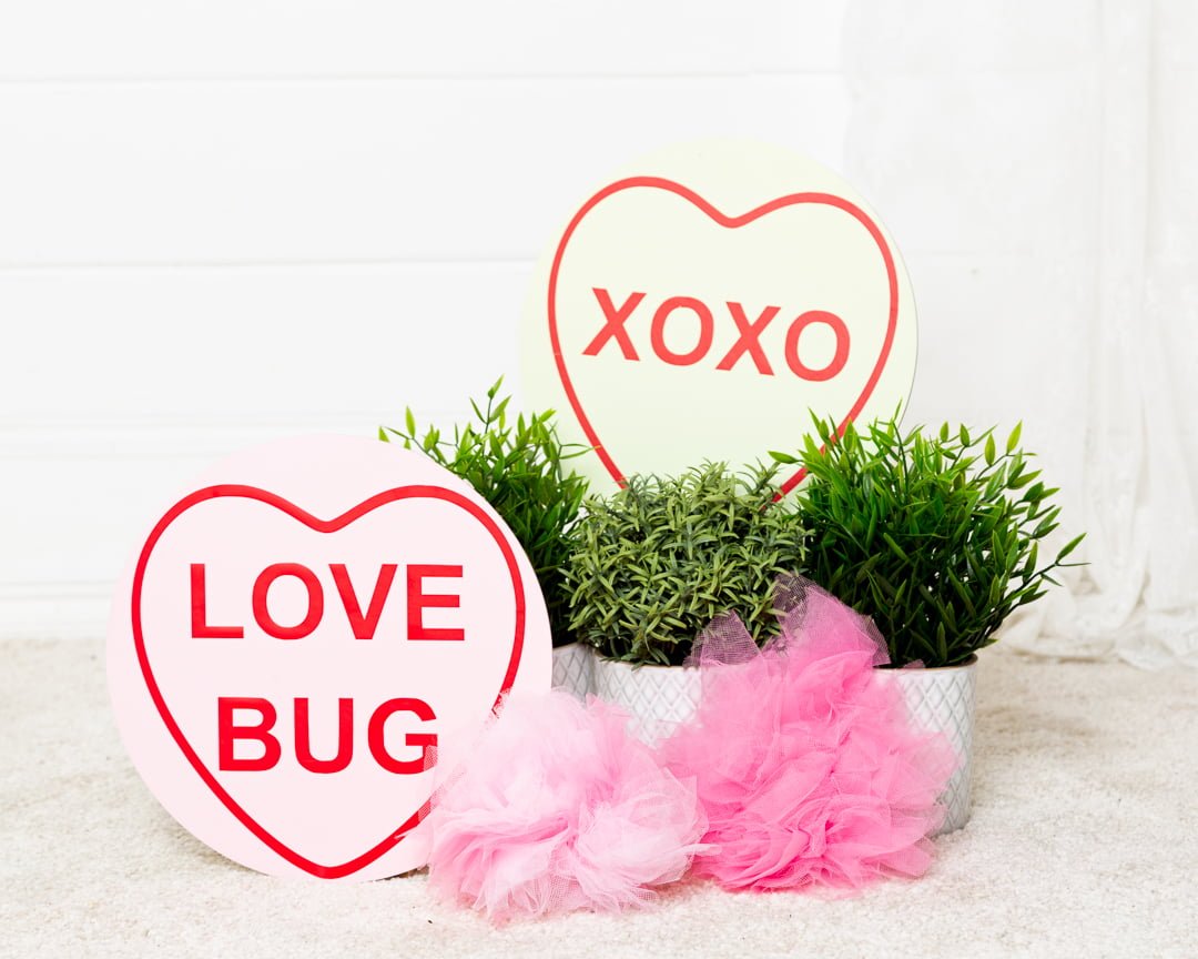 love heart themed props at a mother's day photo shoot