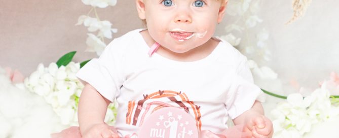 Cake Smash Photo Shoots East Grinstead