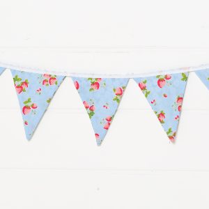 Strawberry Bunting Studio Accessories