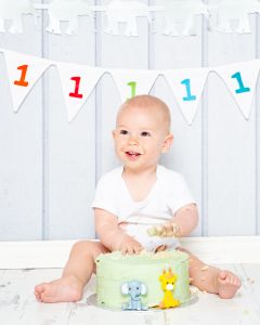 Cake Smash Photography East Grinstead West Sussex