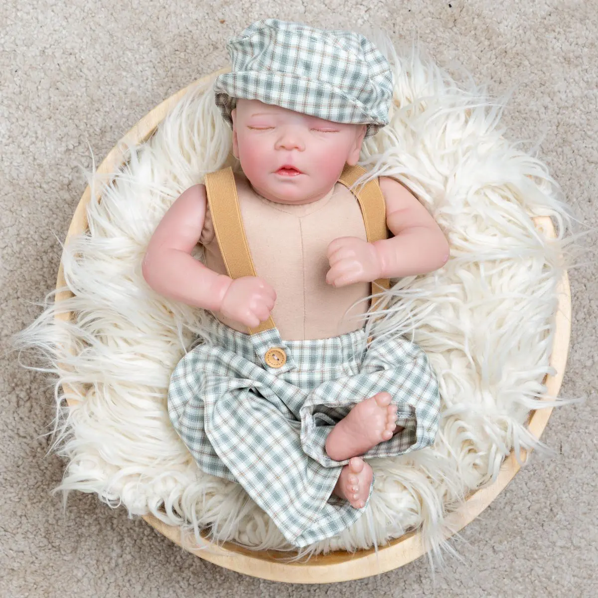 Studio Newborn Outfits East Grinstead 1