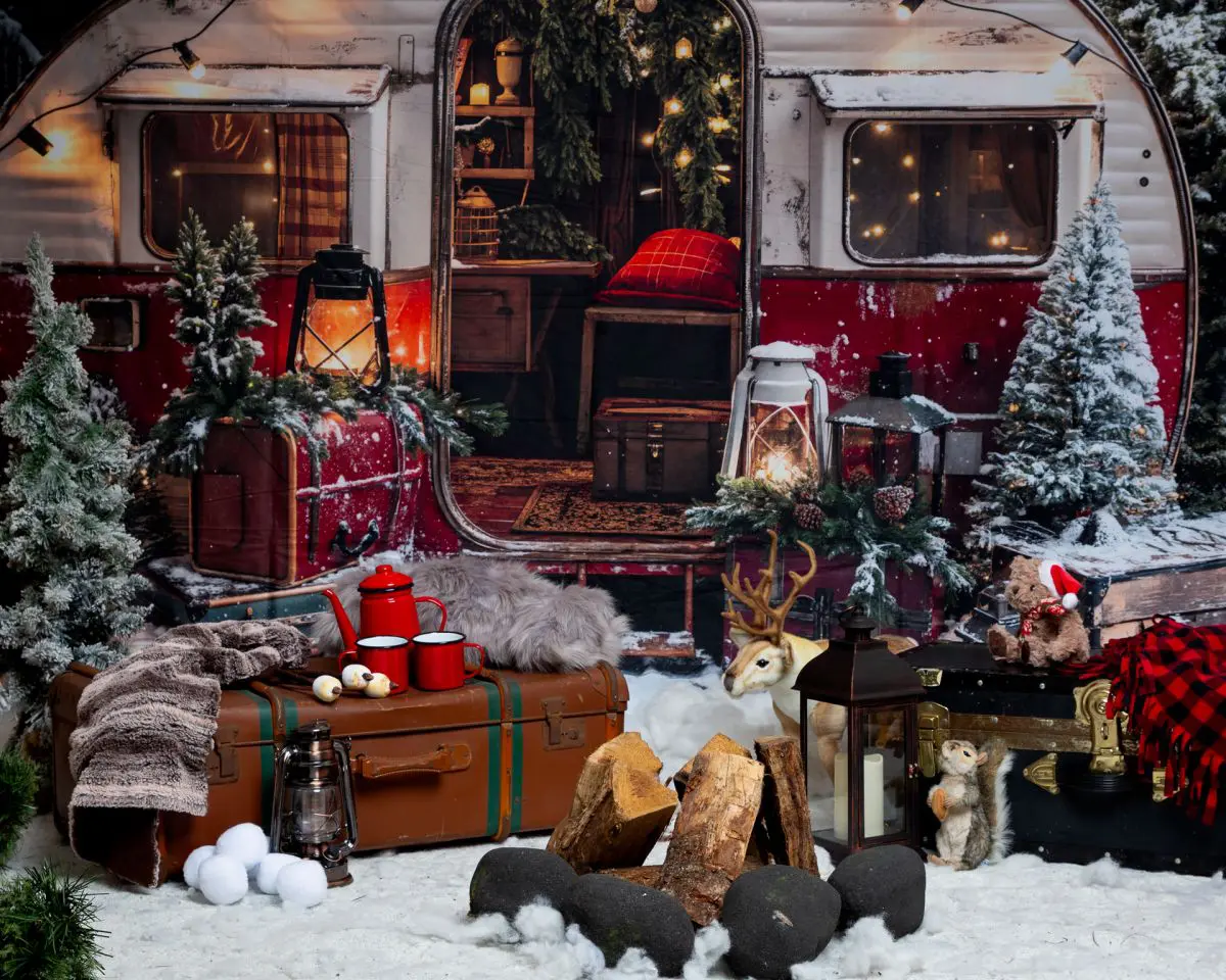 Christmas Photo Shoot Event West Sussex A happy campers scene from my West Sussex christmas mini shoots 2