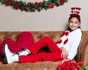 Valentines Day mini shoots West Sussex Girl photographed during Sarah Fisher Photography Valentine’s mini session in West Sussex