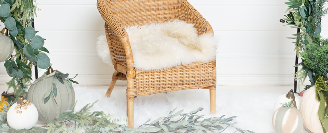 What to wear for your winter arch christmas photo shoot in west sussex